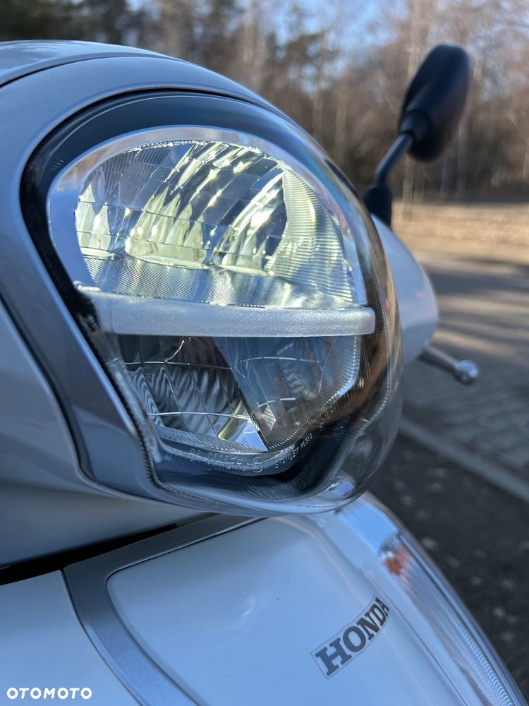 Honda SH - 12