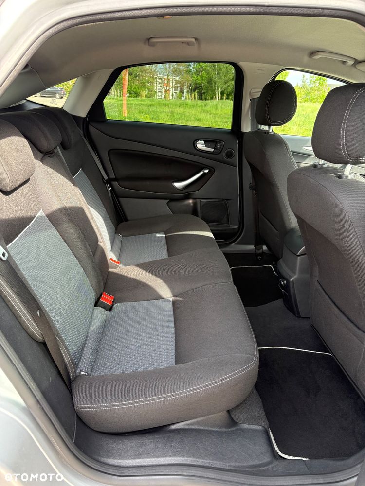 Ford Mondeo 2.0 TDCi Trend - 12