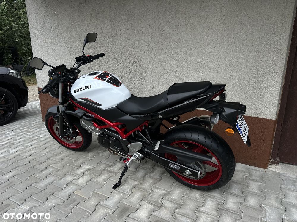 Suzuki SV - 29