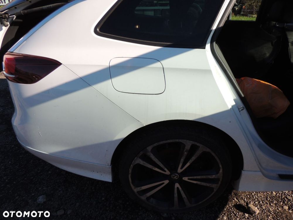 Ćwiartka nadwozia prawy tył Opel INSIGNIA B '18 kombi