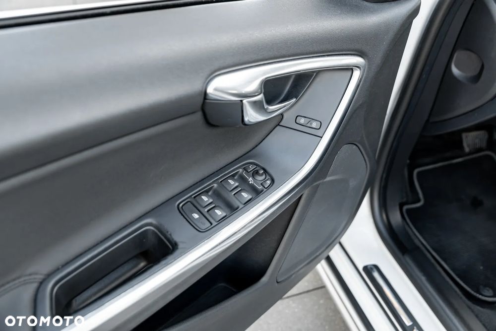 Volvo V60 - 17
