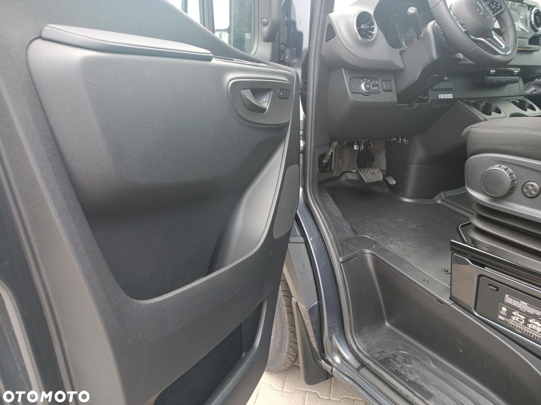 Mercedes-Benz sprinter - 15