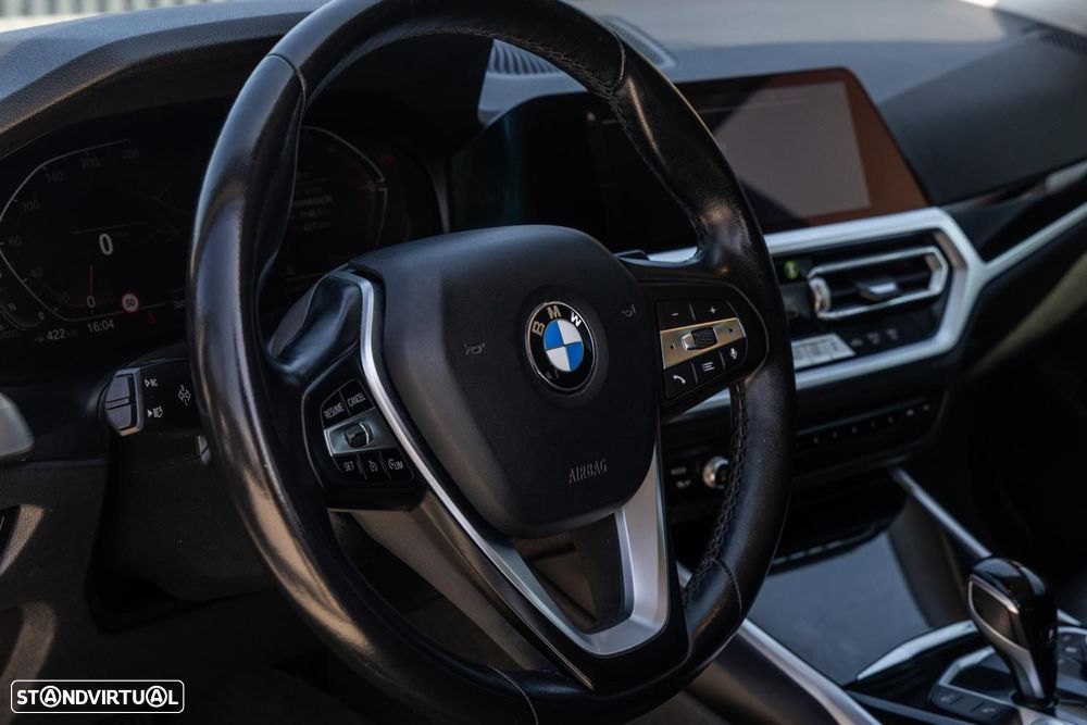 BMW 318 d Line Sport Auto - 34
