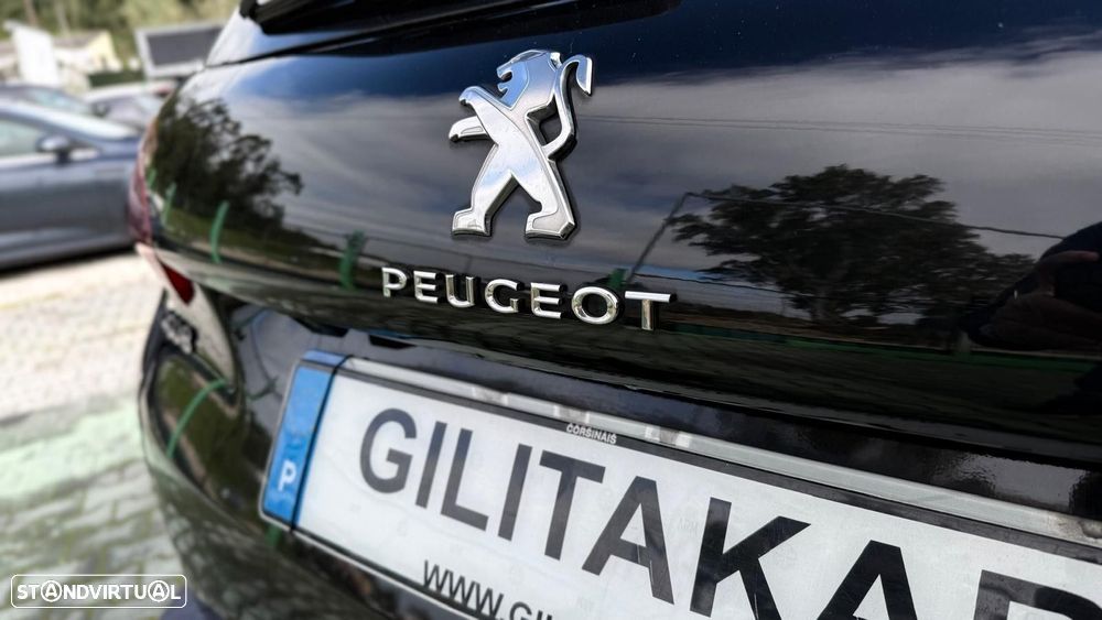 Peugeot 2008 1.2 PureTech Allure EAT6 - 16