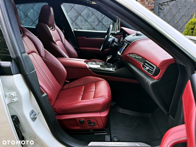 Maserati Levante Diesel Granlusso - 11