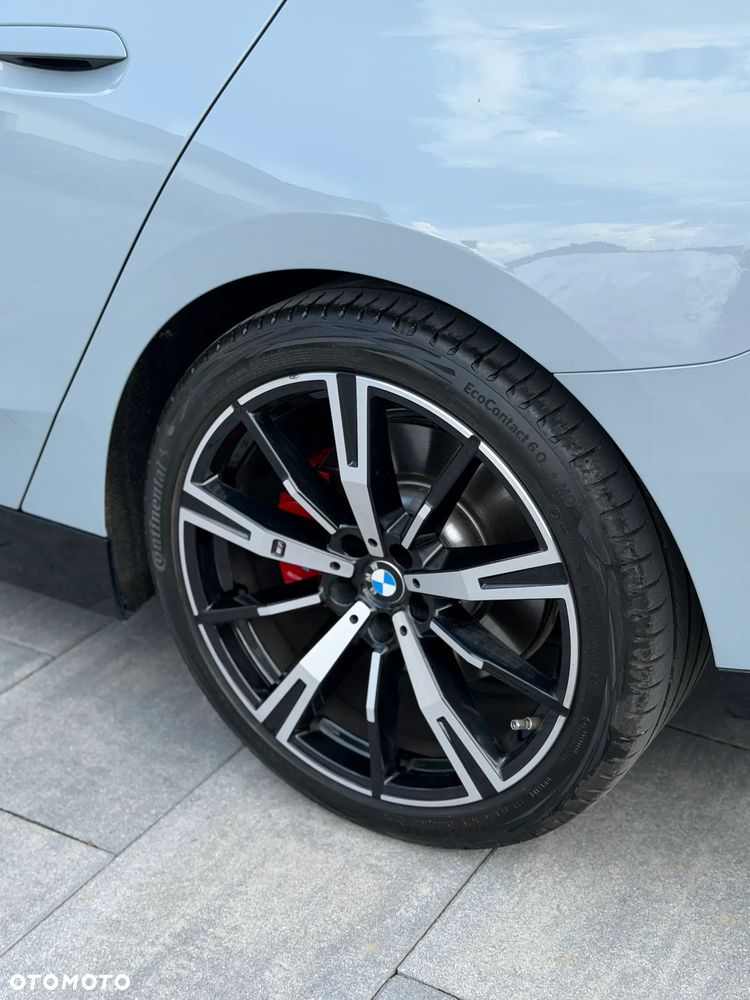 BMW Seria 5 520d mHEV - 9