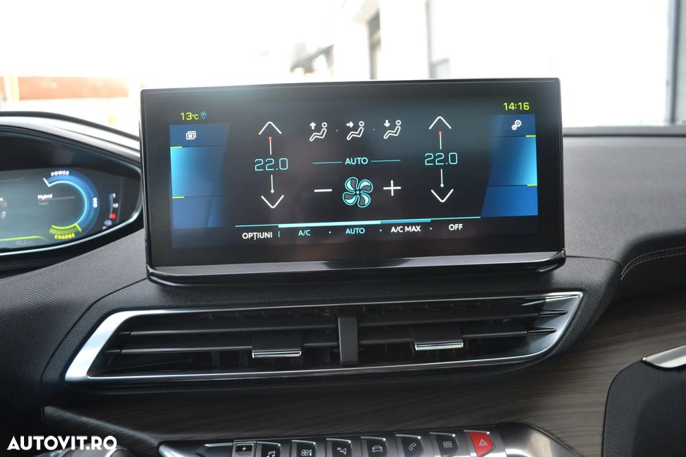 Peugeot 3008 PHEV EAT8 4X4 GT Pack - 23