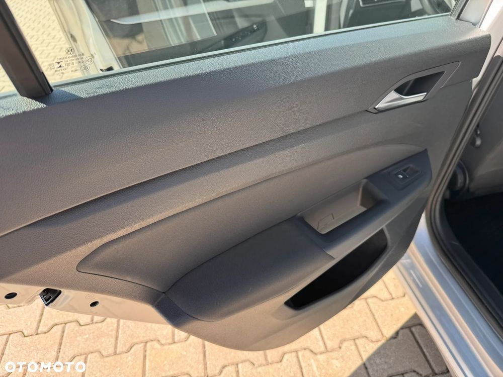Volkswagen Golf - 17
