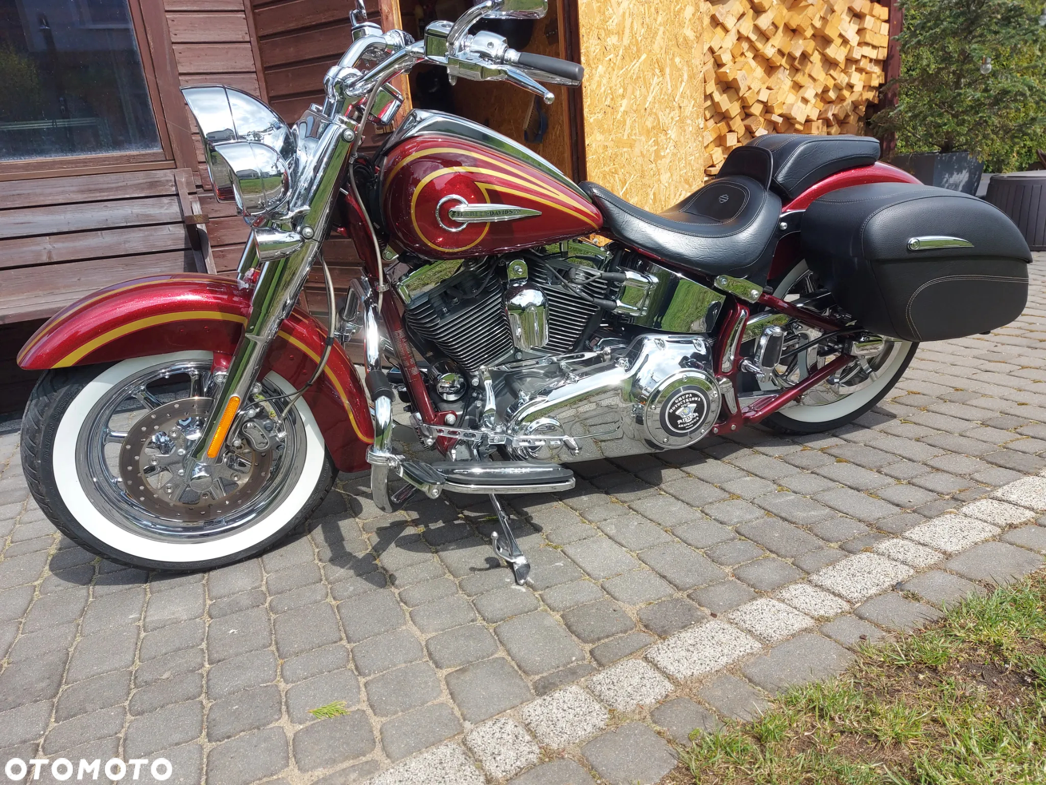 Harley-Davidson Softail Deluxe - 2