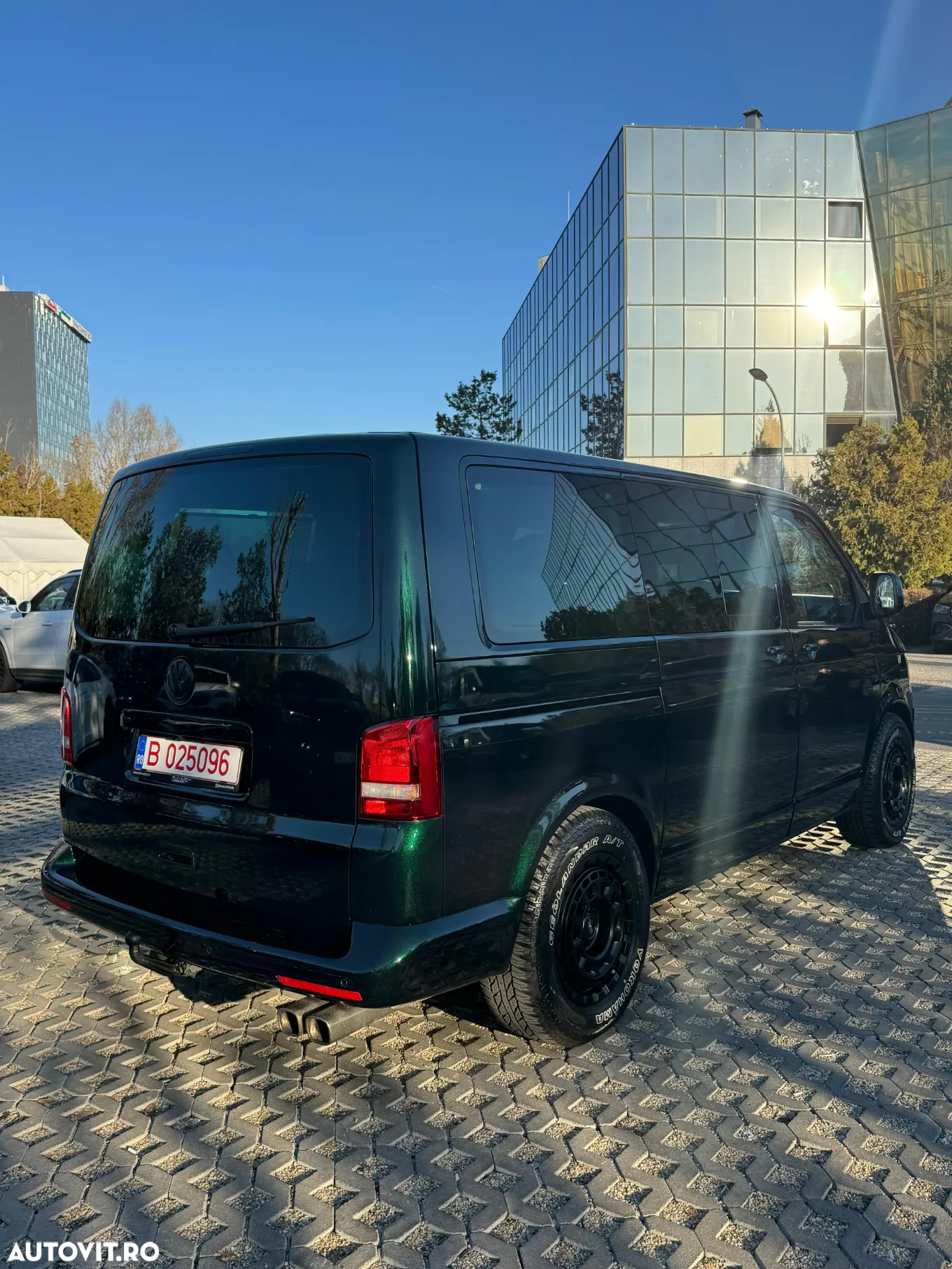 Volkswagen Multivan - 4