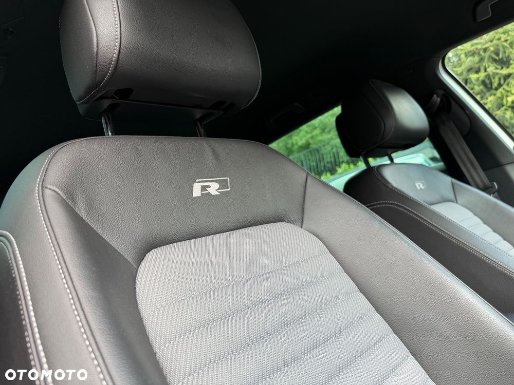 Volkswagen Passat - 23