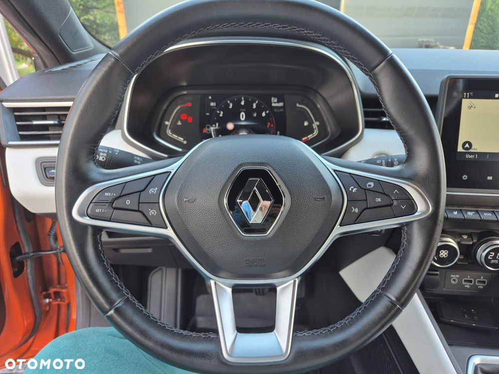 Renault Clio - 25