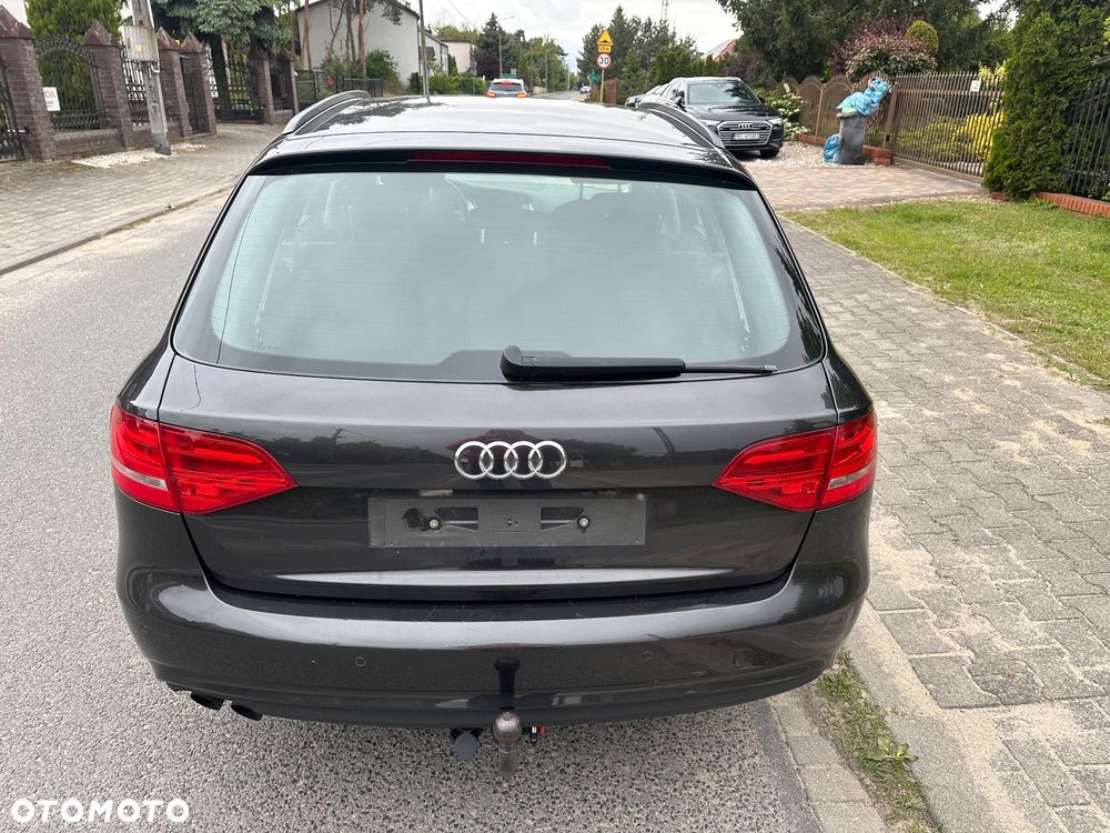 Audi A4 Avant 2.0 TDI DPF Ambiente - 5