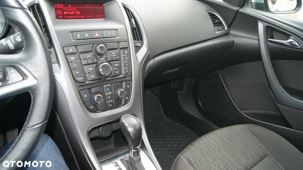 Opel Astra 1.4 T Cosmo - 14