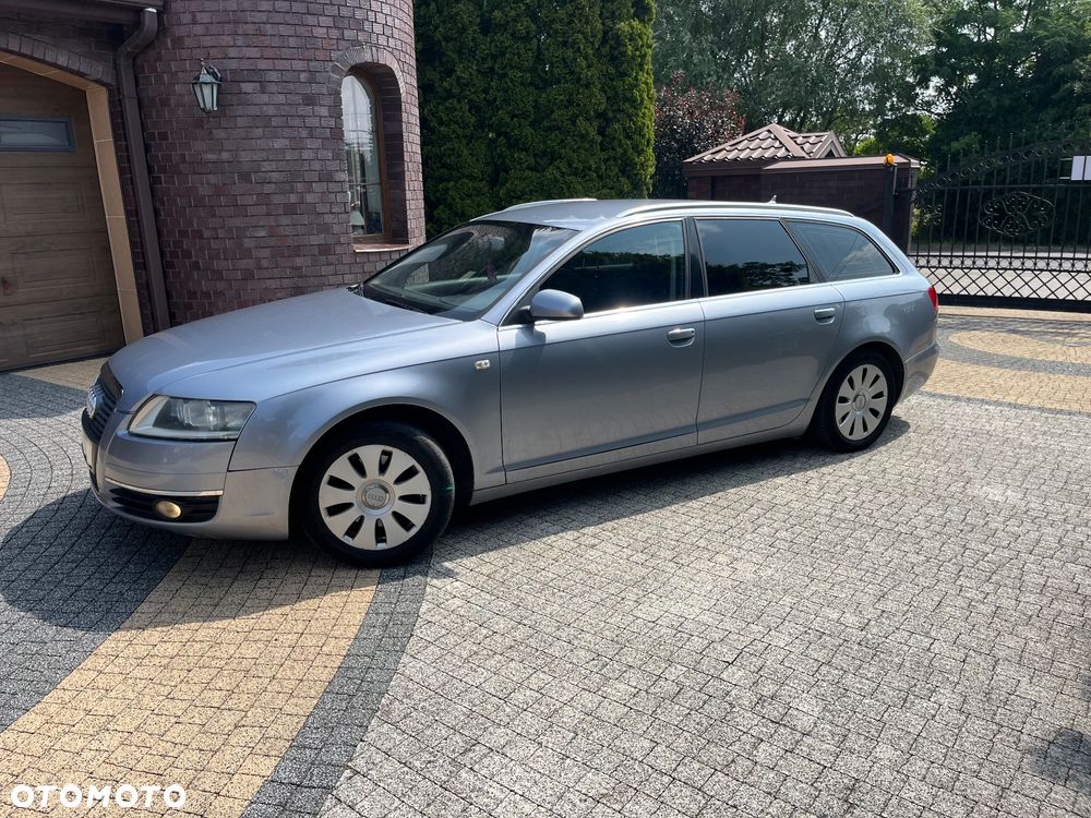 Audi A6 Avant 2.4 - 30