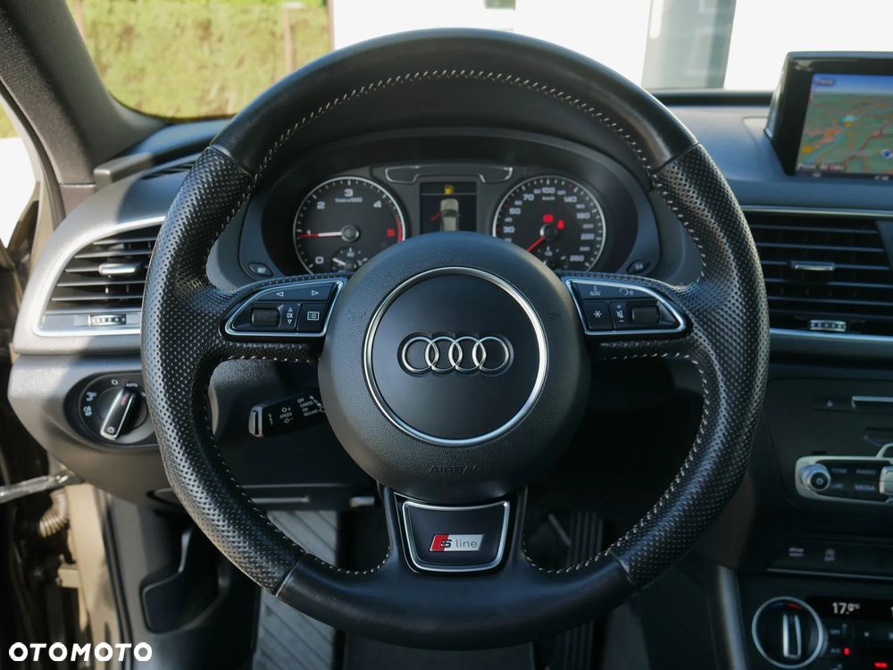 Audi Q3 2.0 TDI Quattro Design S tronic - 30