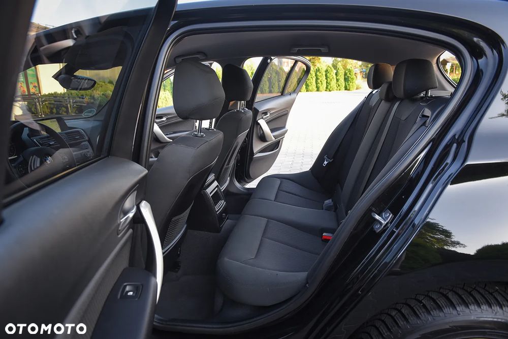 BMW Seria 1 116i - 33