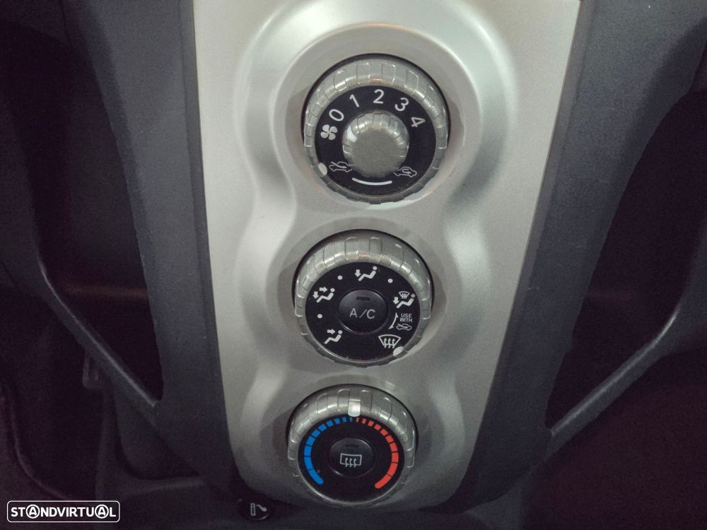Toyota Yaris 1.0 VVT-i AC - 7