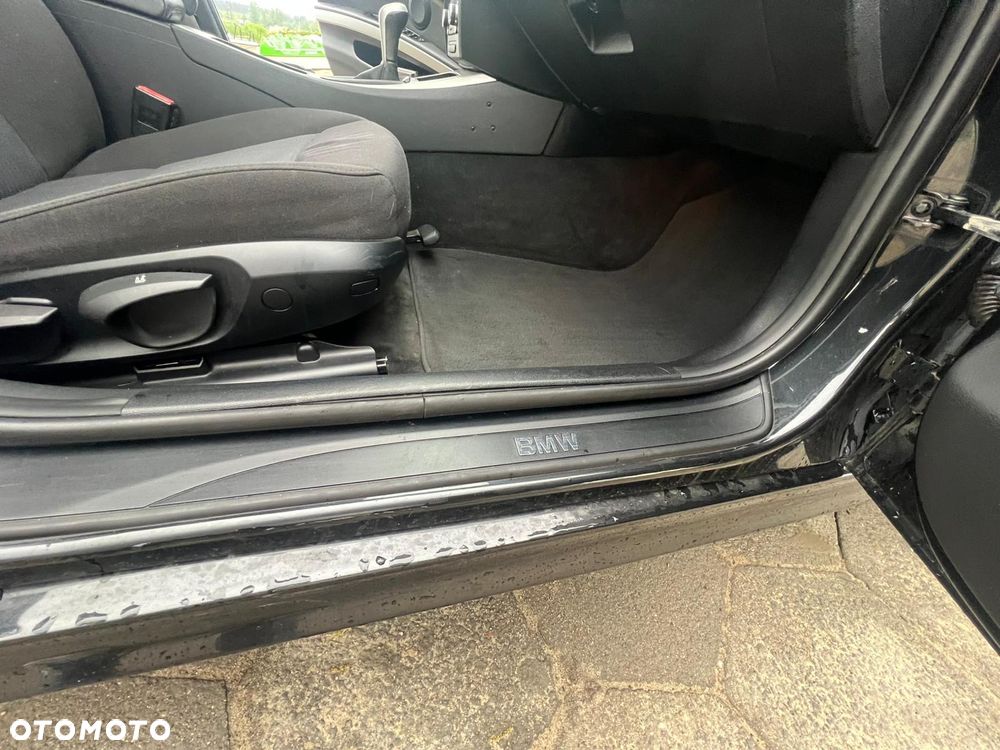 BMW Seria 3 318i - 21