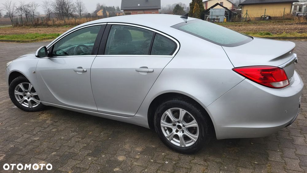 Opel Insignia - 22