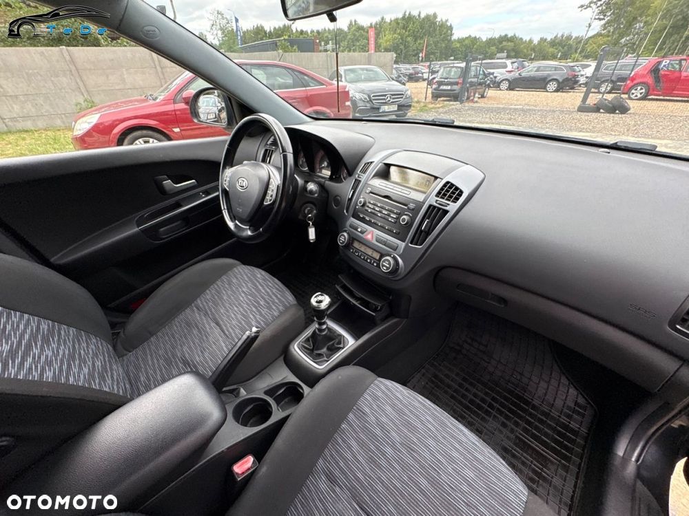 Kia Ceed 1.6 Crdi Optimum + - 29