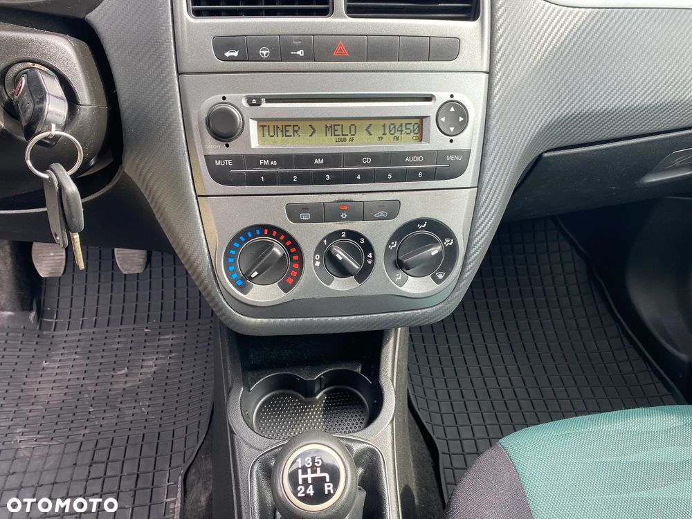 Fiat Grande Punto 1.4 8V - 11