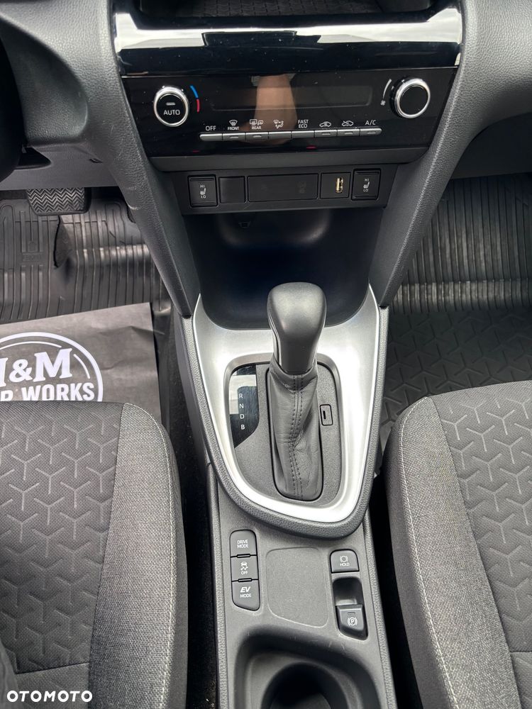 Toyota Yaris Cross - 18