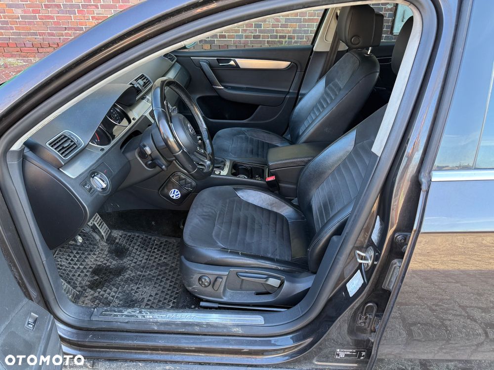 Volkswagen Passat 2.0 TDI DPF 4Mot Highline - 13