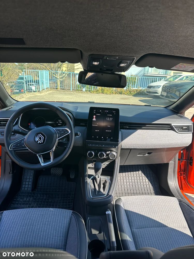 Renault Clio 1.6 E-TECH Techno - 11