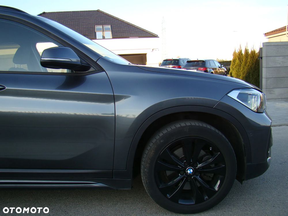 BMW X1 xDrive20d Sport Line - 6