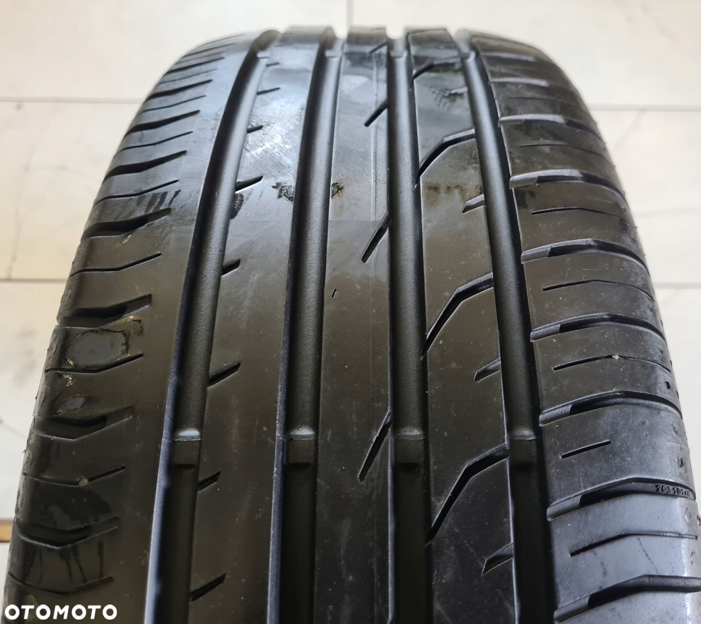 Continental ContiPremiumContact 2 215/60R16 99 V - 2