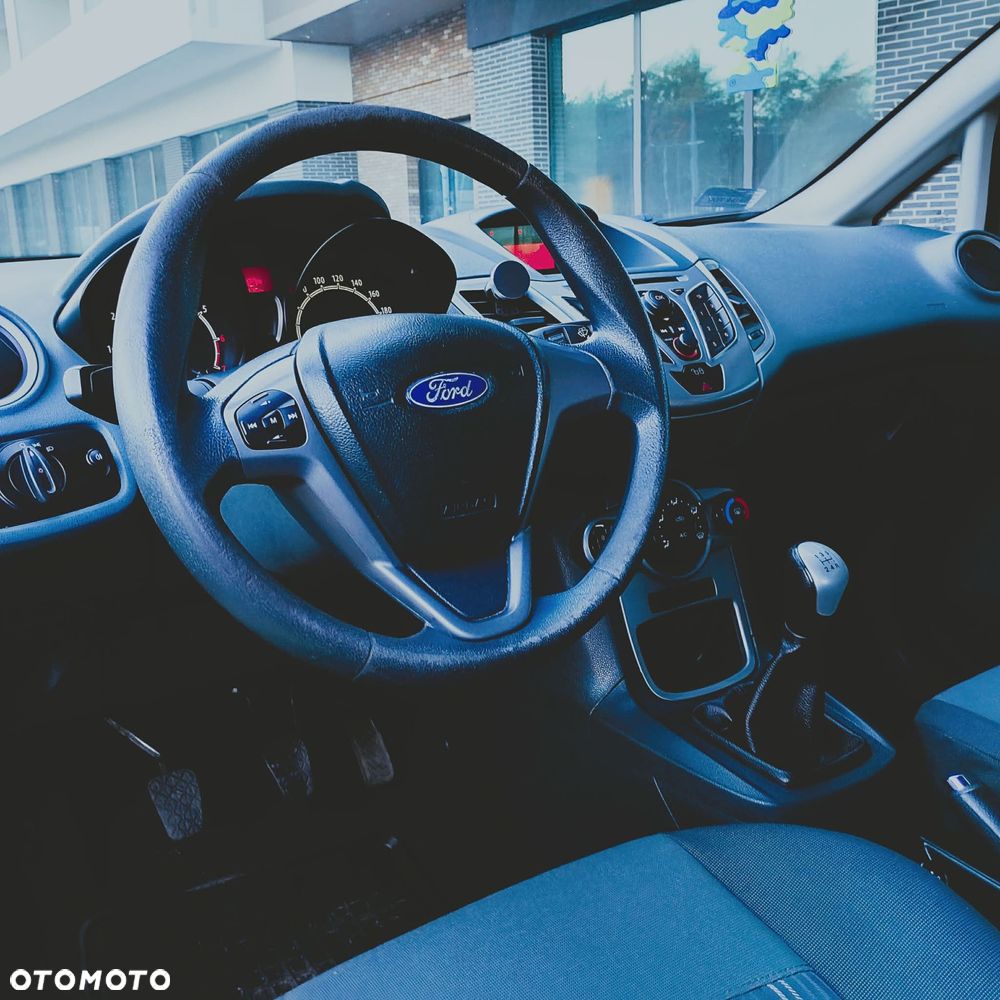 Ford Fiesta 1.25 Ambiente - 11