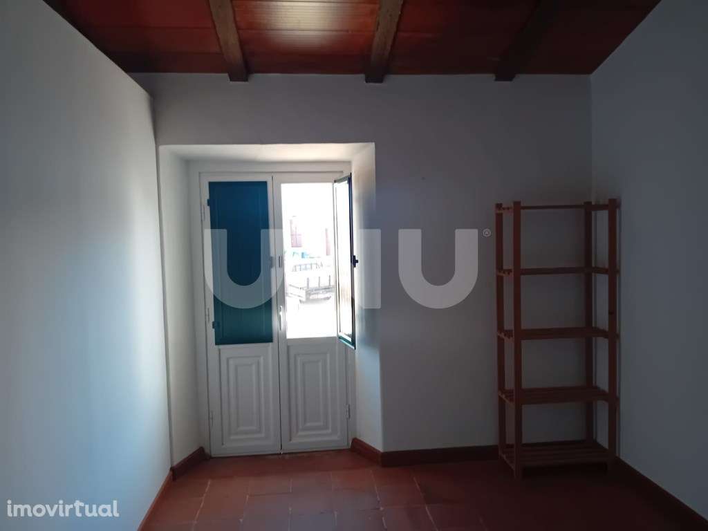 Moradia em banda R/C e primeiro andar - Grande imagem: 5/17