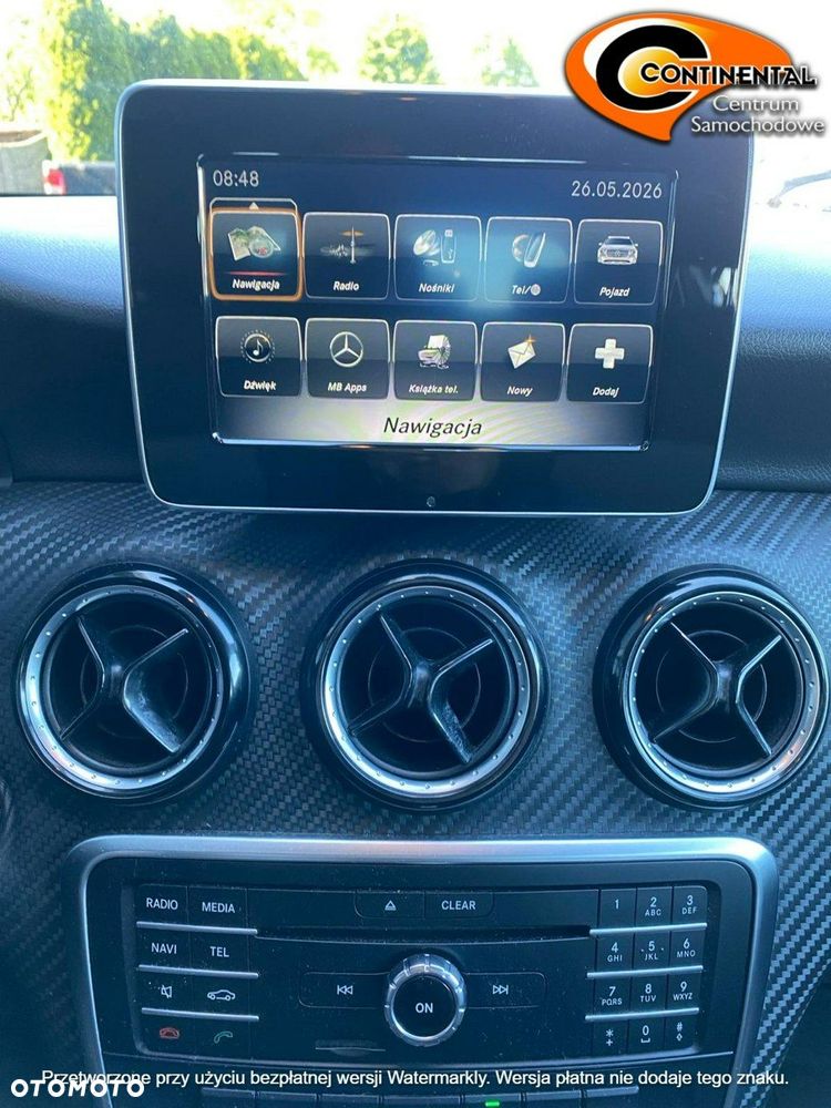 Mercedes-Benz GLA - 14