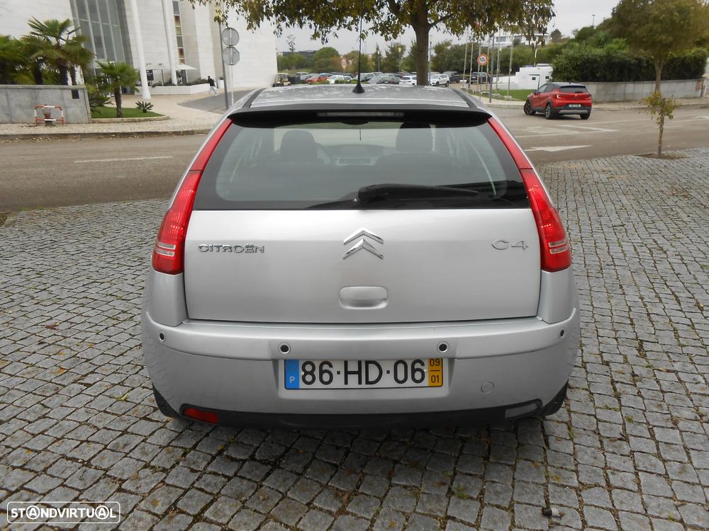 Citroën C4 1.6 HDi 110 Exclusive - 8
