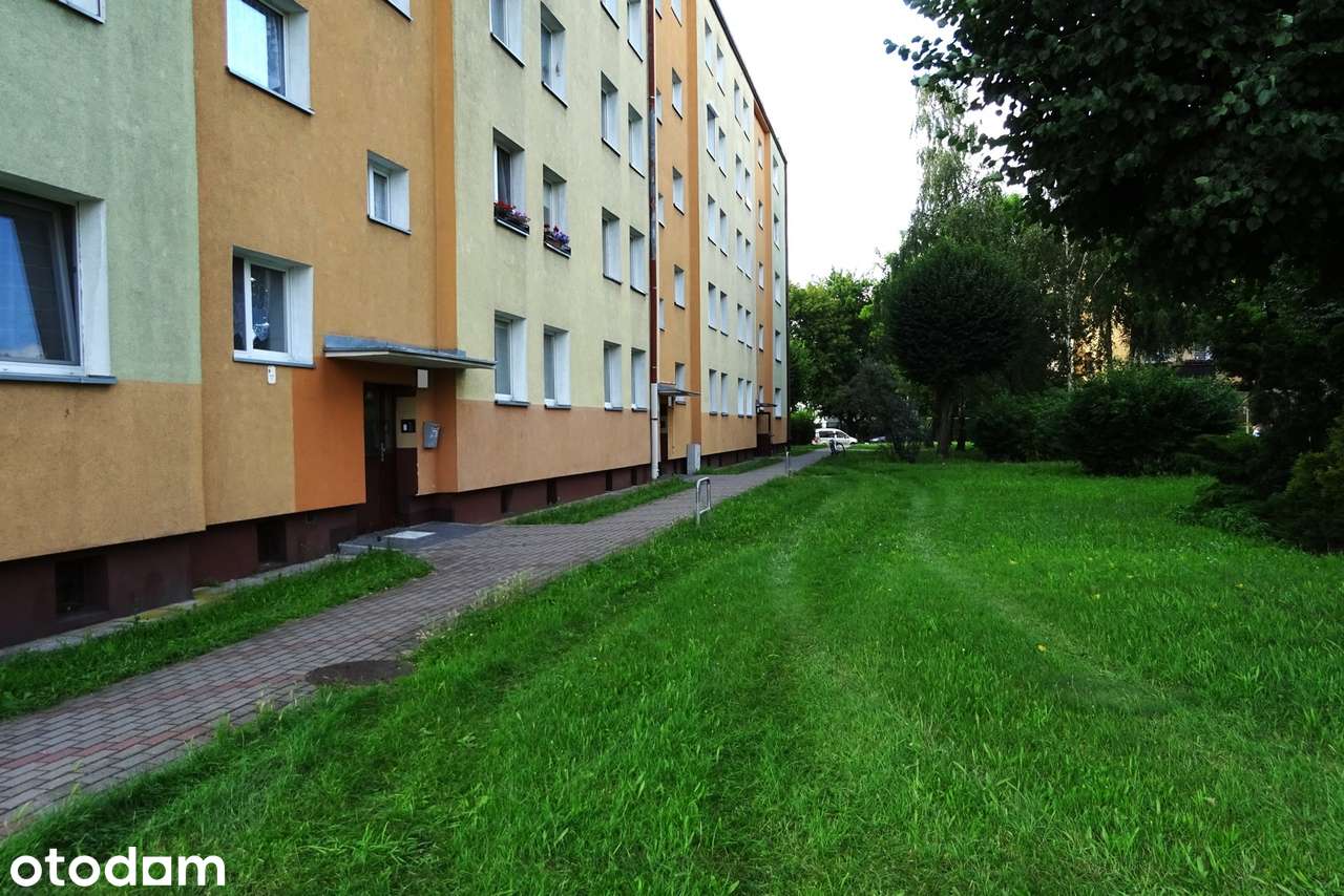 Mieszkanie w bloku ! Czynsz tylko 350 zł. ! PARTER !
