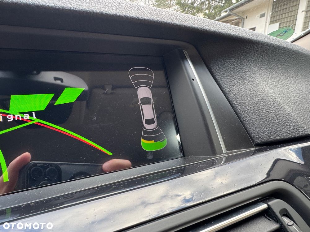 BMW Seria 5 520d xDrive Luxury Line - 40