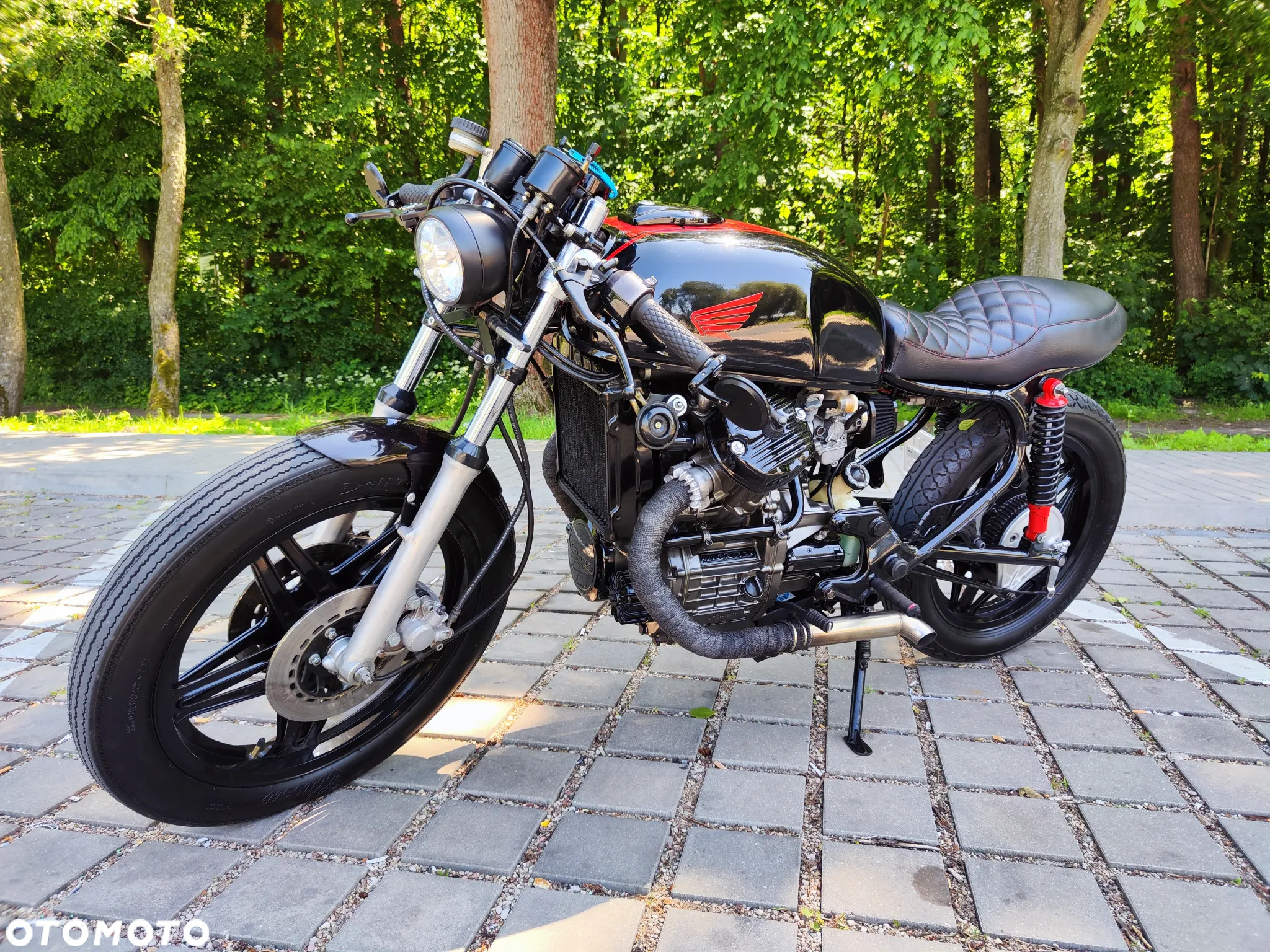 Honda CX - 6