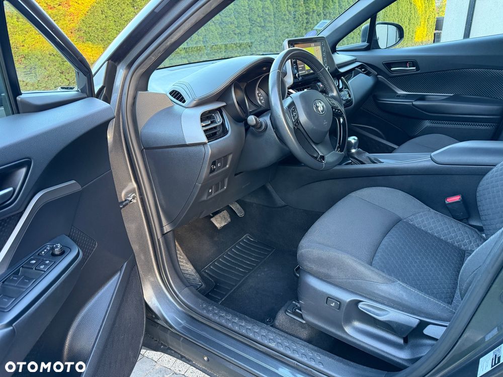 Toyota C-HR Business-Edition - 10