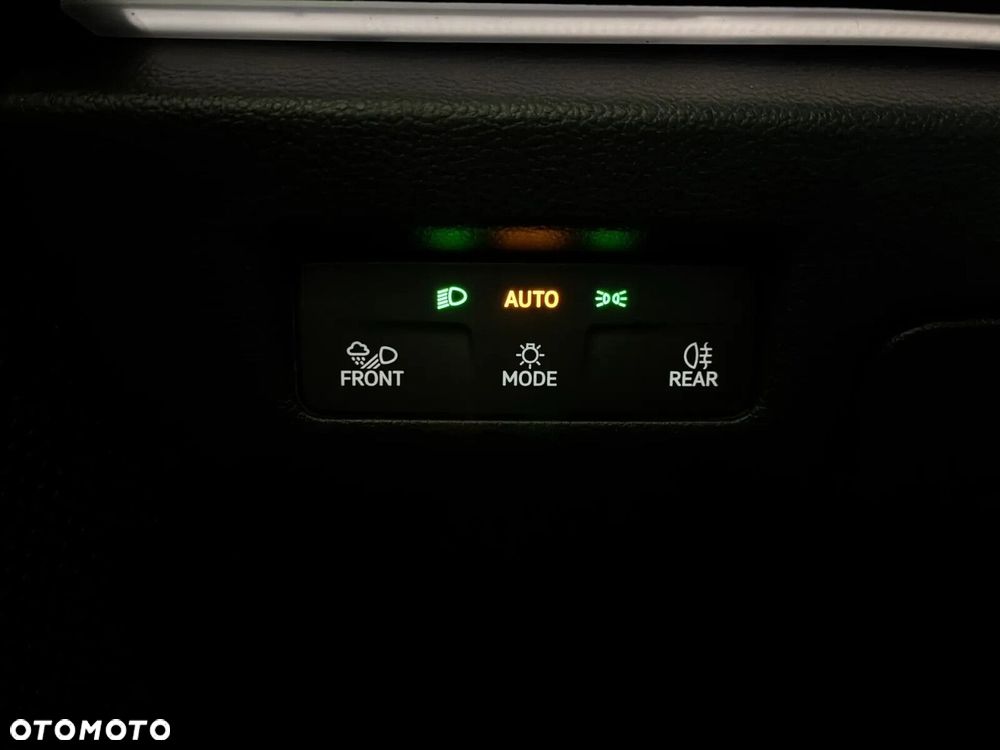 Volkswagen Passat Variant - 24