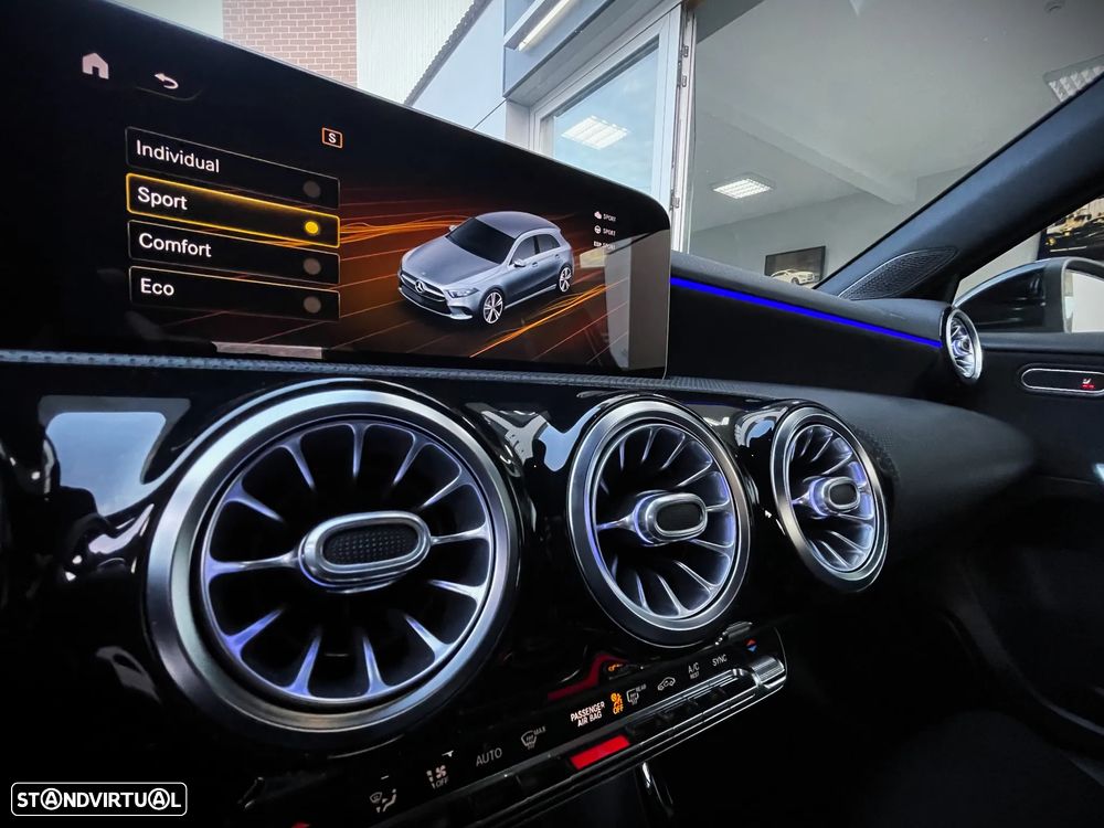 Mercedes-Benz A 180 AMG Line - 9