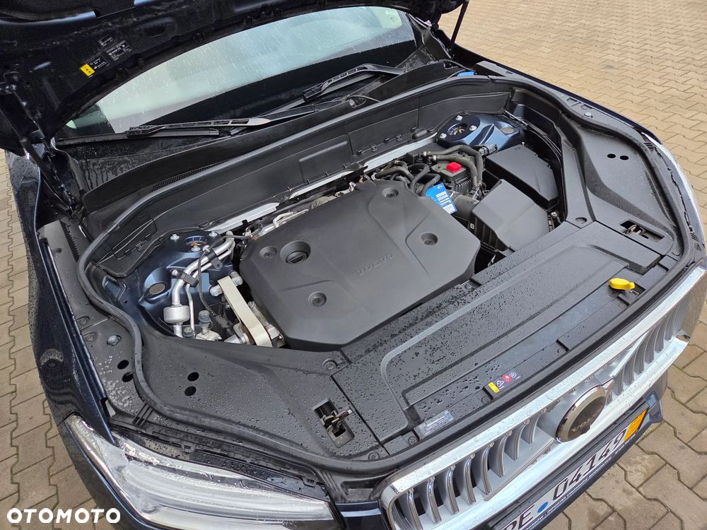 Volvo XC 90 B5 D AWD Plus Bright - 37