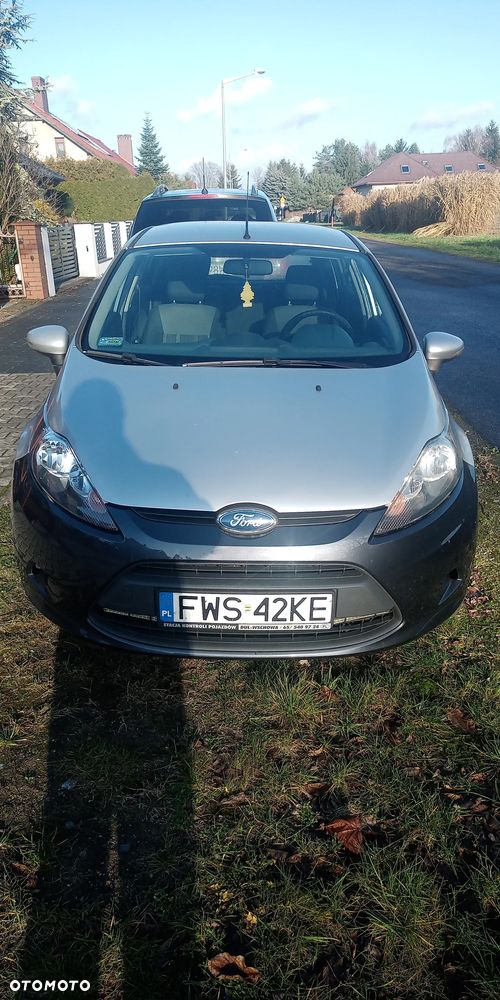 Ford Fiesta - 2