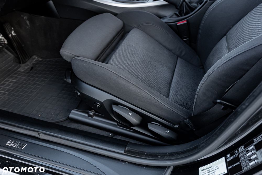 BMW Seria 3 320d DPF - 18