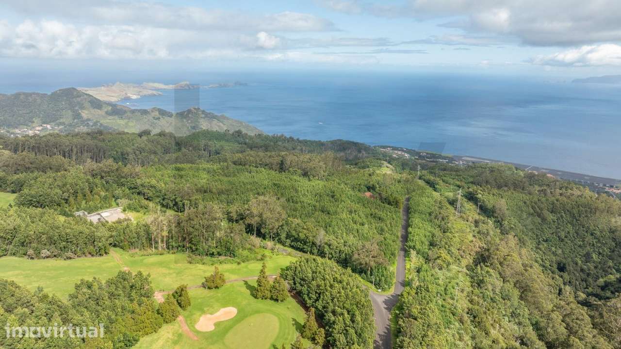 TERRENO com 58 960 m2 - Água de Pena - Machico | Junto ao Campo de Gol - Grande imagem: 2/16