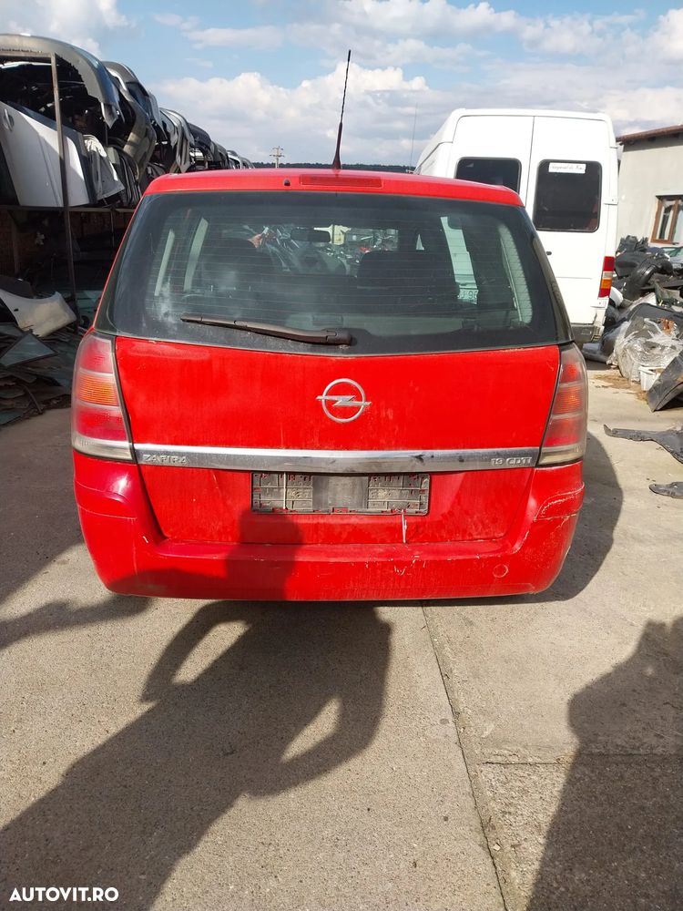 Dezmembram Opel Zafira din 2007 1,9 diesel Z19DT - 1