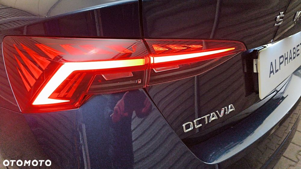 Skoda Octavia 2.0 TDI Ambition DSG - 34
