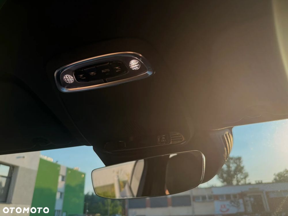 Volvo XC 60 B5 D AWD R-Design - 21