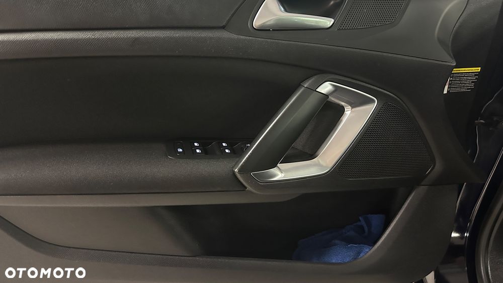 Peugeot 308 1.6 BlueHDi Allure S&S - 15