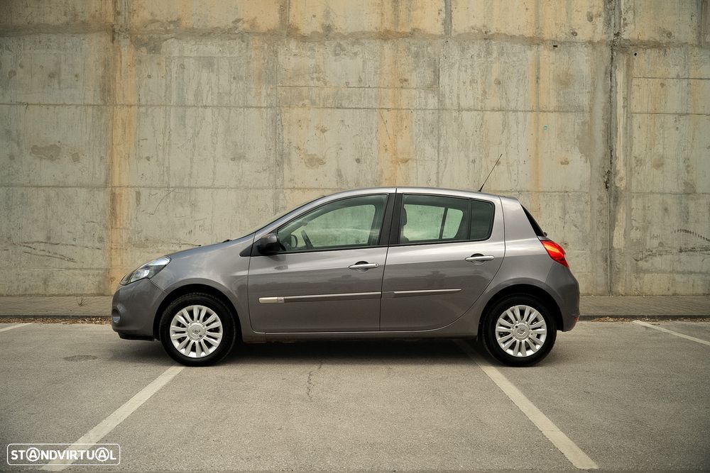 Renault Clio 1.5 dCi Dynamique S - 6